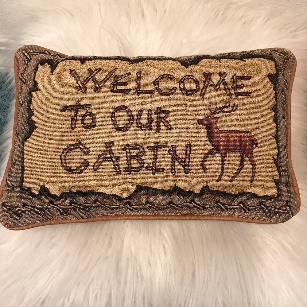 Accent pillow “welcome to our cabin”